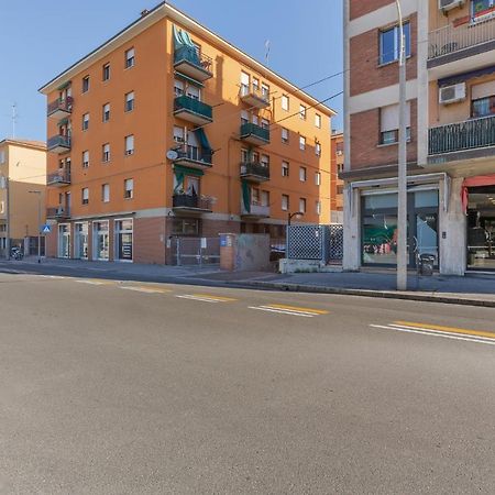San Donato Fiere Essential Apartment W/Parking 볼로냐 외부 사진