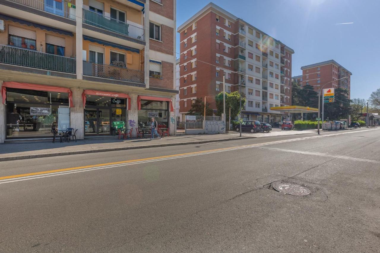 San Donato Fiere Essential Apartment W/Parking 볼로냐 외부 사진